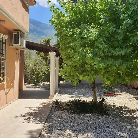 Christing-cozy Private With Pool In Location Φετιγιέ