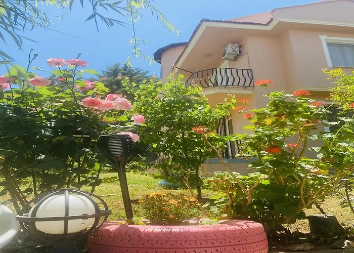 Christing-cozy Private With Pool In Location Βίλα