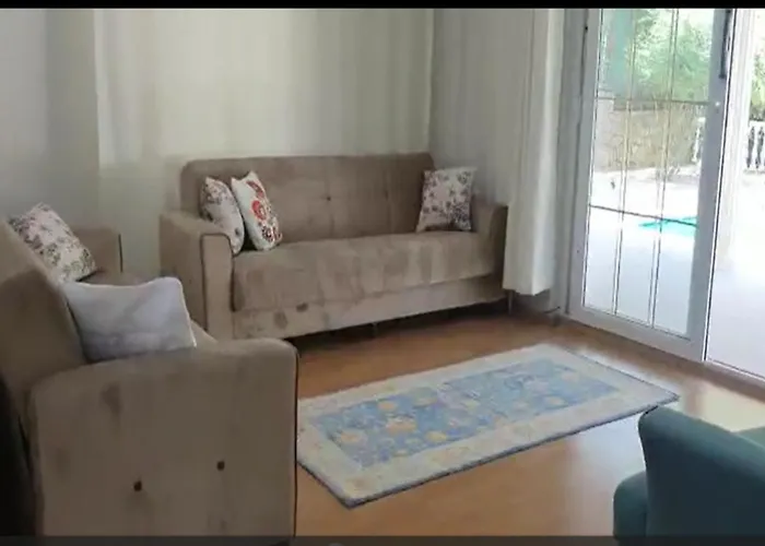 Christing-cozy Private With Pool In Location * Φετιγιέ